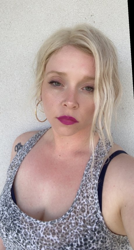 Lulu Love nudes actress galleries