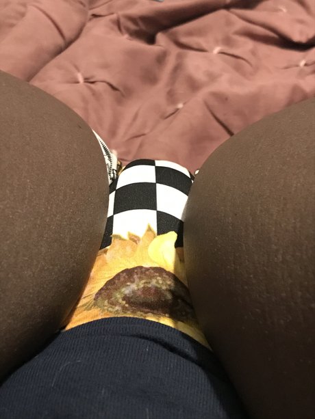 Chocolate Drops_ adult model image