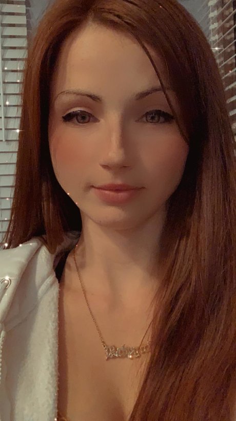 OnlyJamie star naked photo