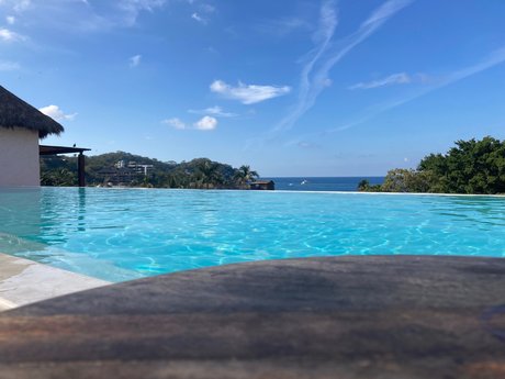 OakleyP art model photos