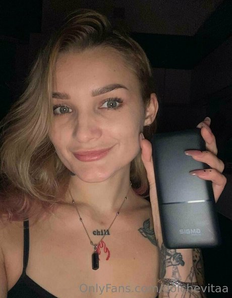 amberfoxyyy art actress images