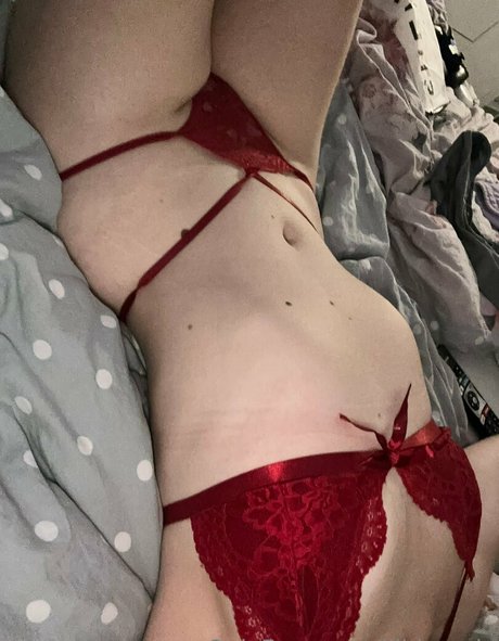 lilbloomix model nude photos