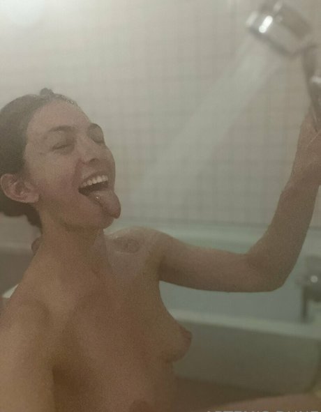 artemisdune pornstar adult img