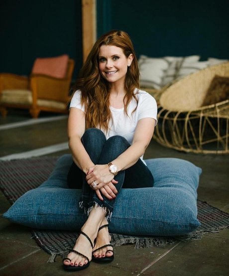 JoAnna Garcia Swisher free pornstar photos
