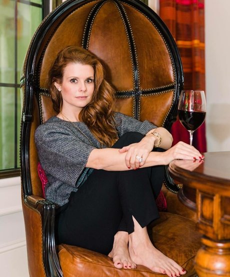 JoAnna Garcia Swisher nudes model images