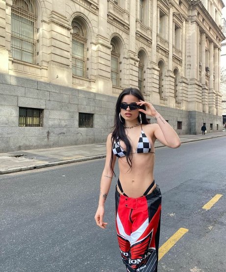 beauty girls onlyfans art naked photo