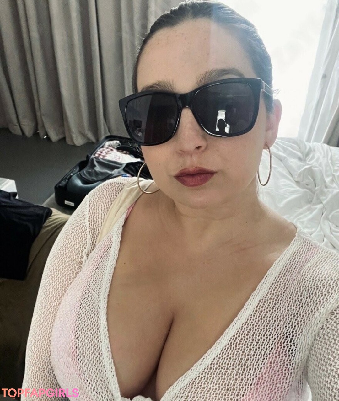 Kirsty Wells model adult pics