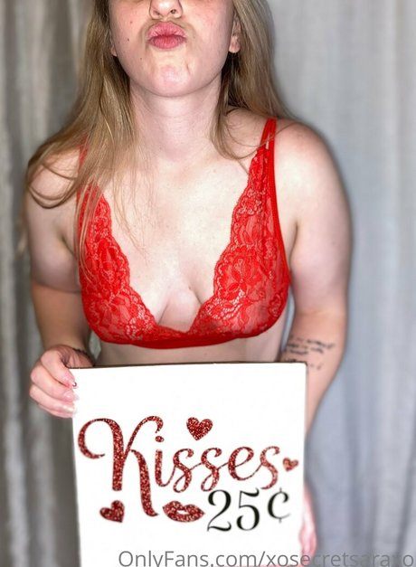 xosecretsaraxo porn model img