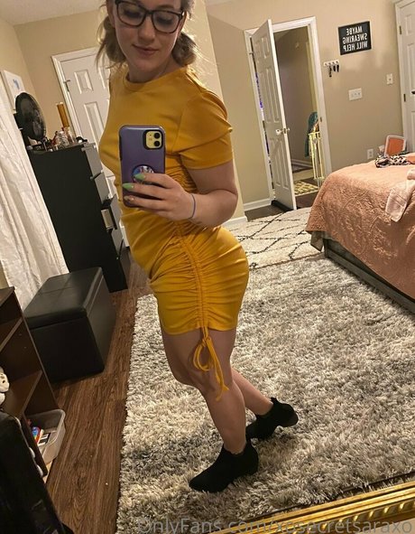 xosecretsaraxo nude pornstar photo