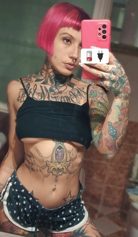 Pink Suicide star top pic
