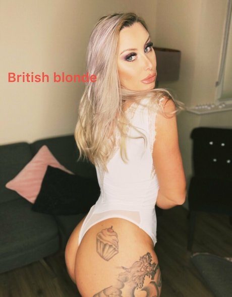 flat chested onlyfans sex pic