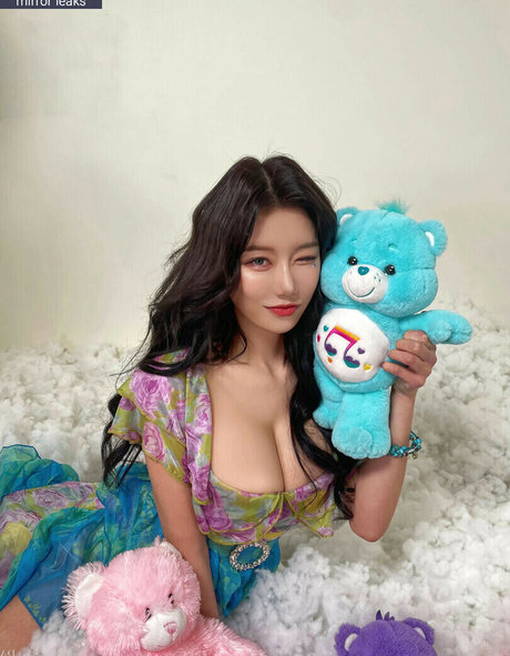 Berry0314 adult model img