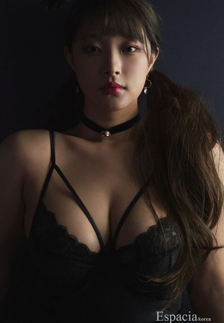 chicks with dicks onlyfans sexy nude photo