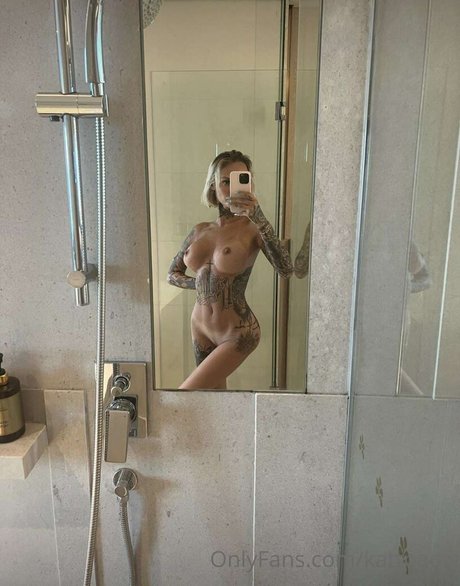 Kattpaow model best pictures