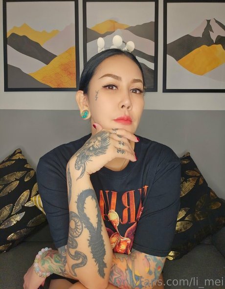 fat girls onlyfans nude images