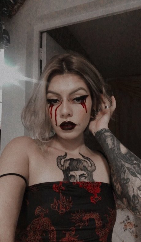 Hazyharlxt naked pornstar pictures