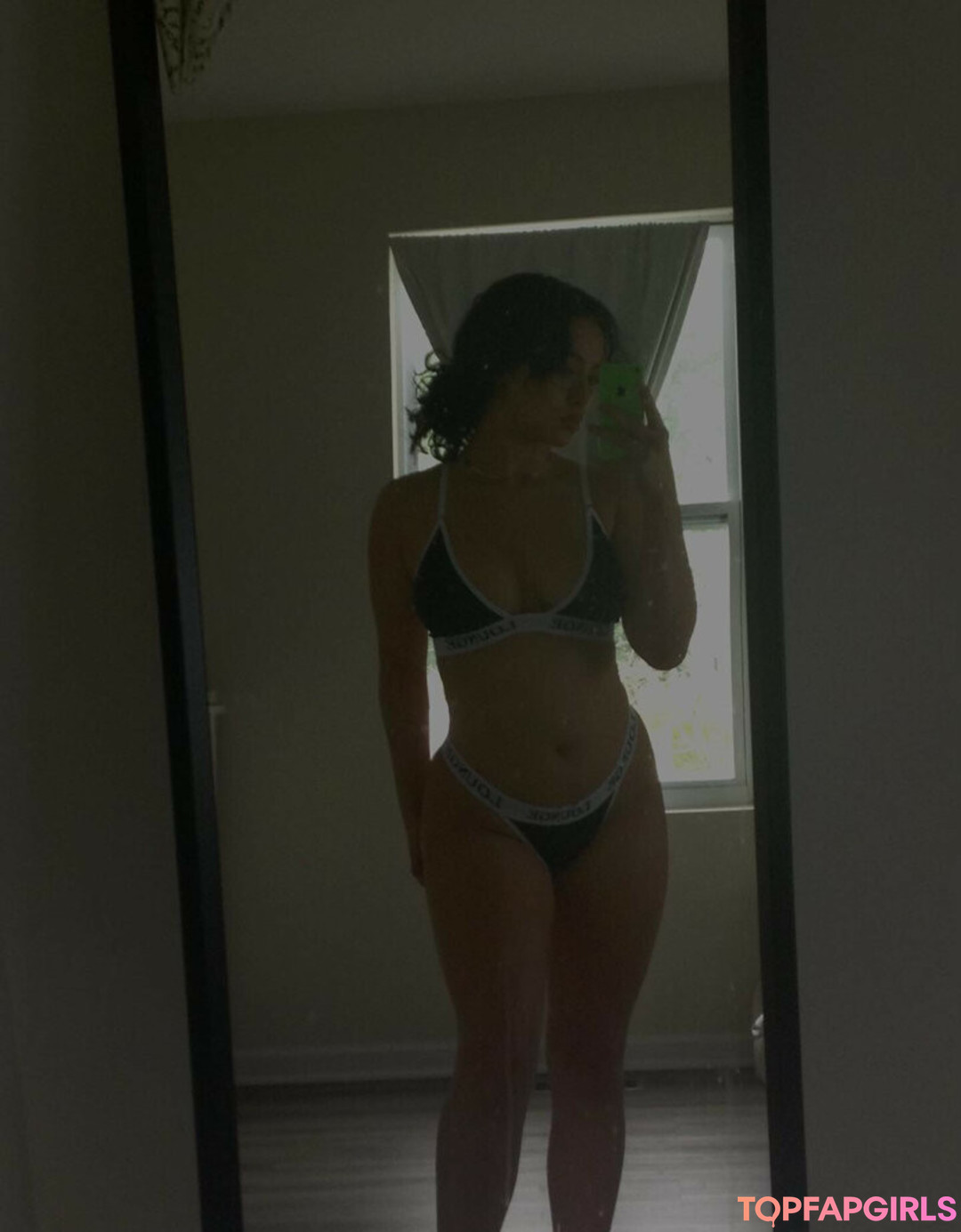 itz crissabitxh xxx pornstar image