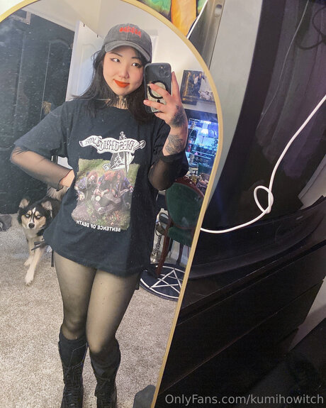 Kumihowitch star pornographic images
