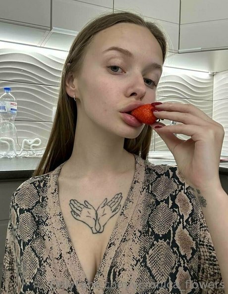 busty onlyfans erotic gallery