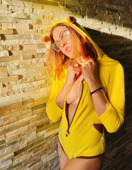 eggs out sexy star galleries