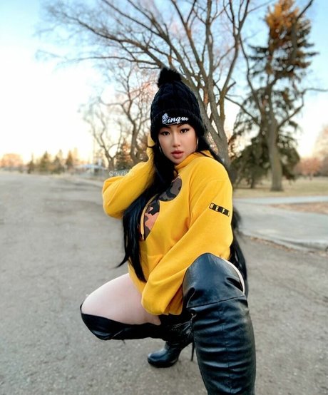 Lily Le top star pictures