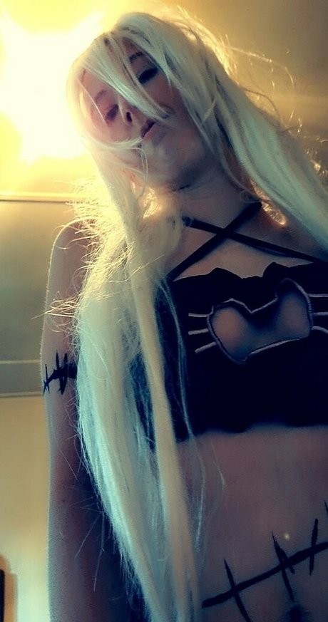 maxxyshy art star pics