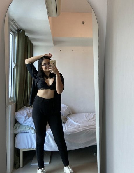 Sugaushi pretty actress gallery