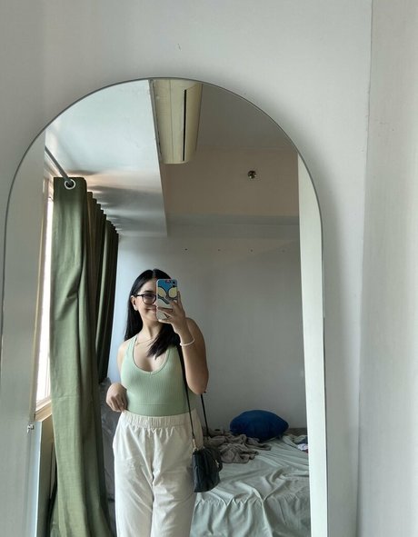 Sugaushi top actress pics