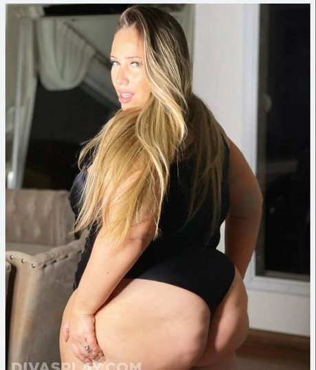 Mar Tarres star nude gallery