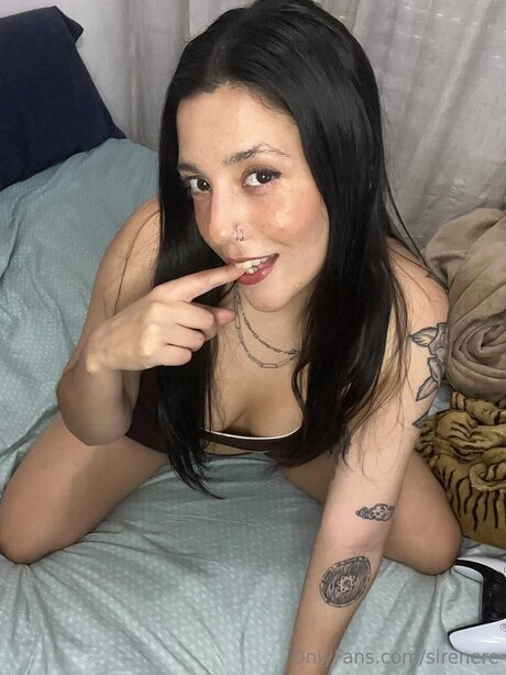 sirenere hot model gallery