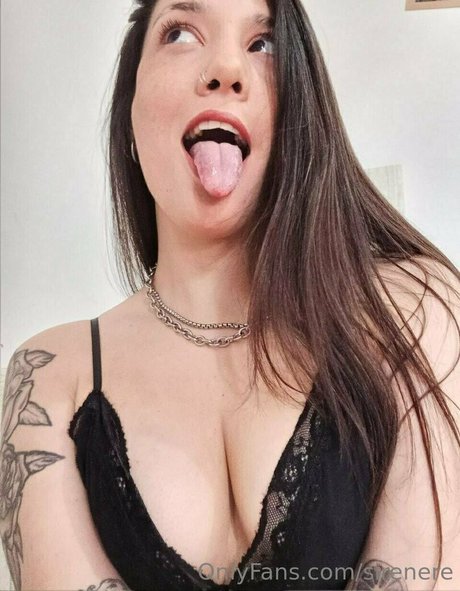 sirenere pretty pornstar image