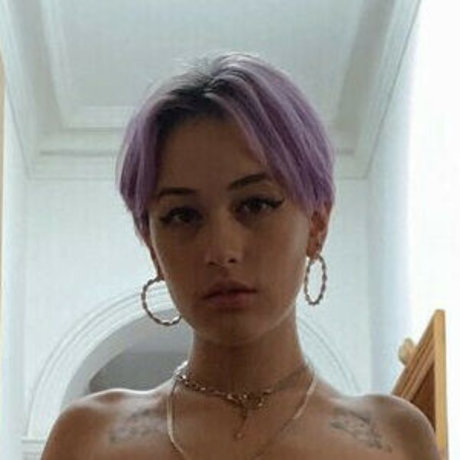 trans asian onlyfans hot pics