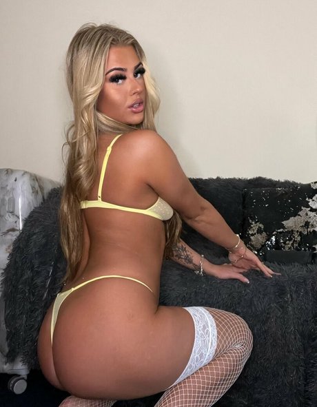 hollyerinx xxx star galleries