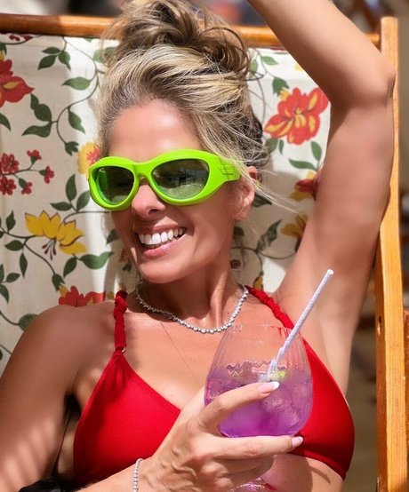 Adriane Galisteu xxx model picture