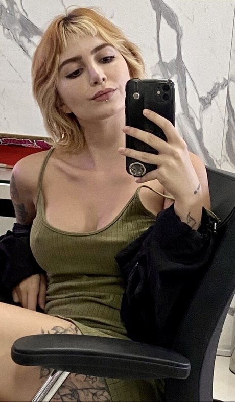 thick latina milf onlyfans free nude photos