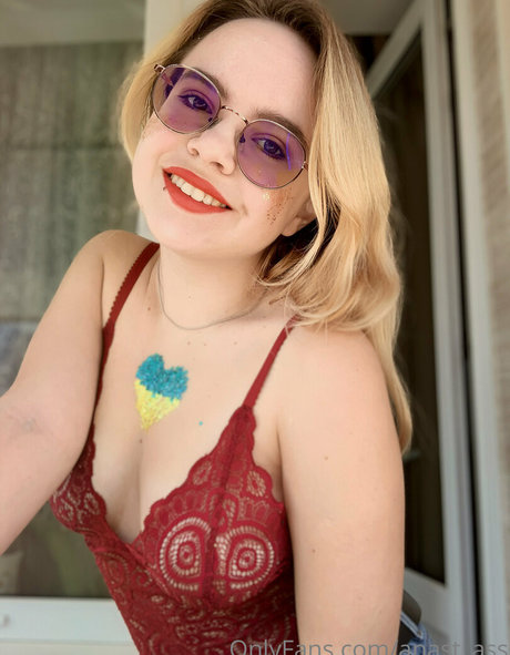 anast ass11 sexy actress img