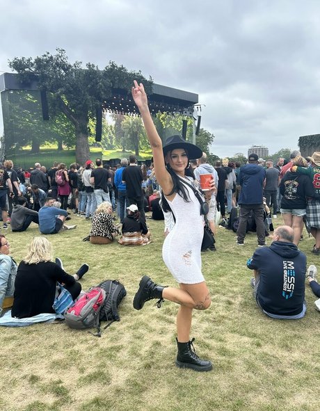 That Couple pretty pornstar gallery