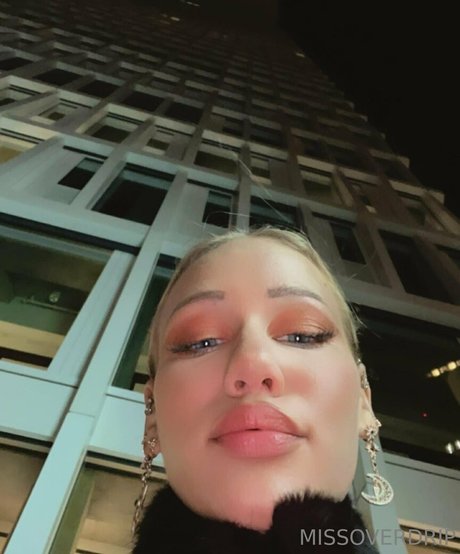 missoverdrip free model pic