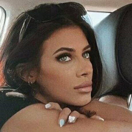 darbyelyse model hd pictures