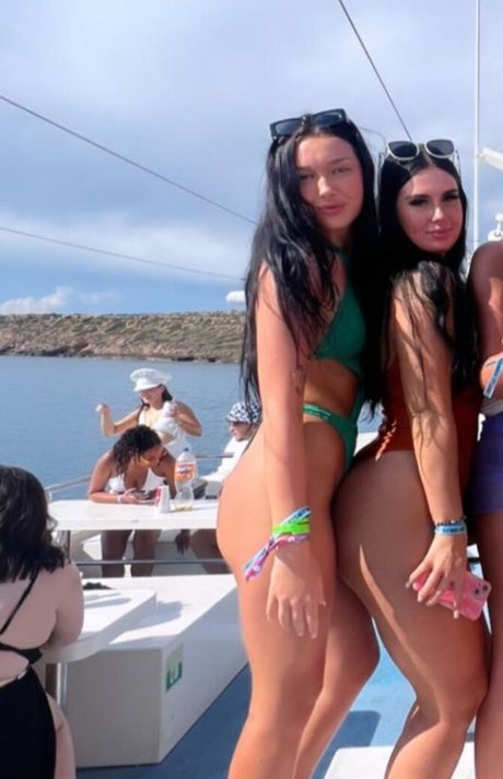 bride onlyfans beautiful naked pic