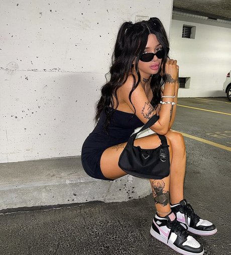 aesthymes exclusive pornstar pic