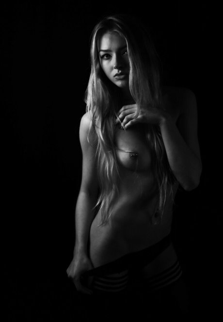 Alice Neale sex model archive