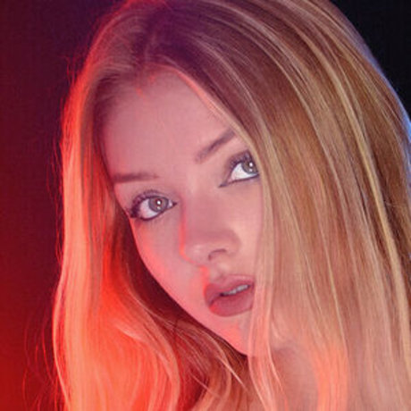 Alice Neale model nude gallery