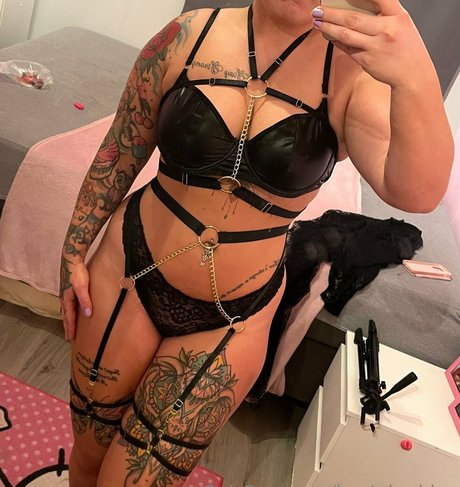 bootybarbiee beautiful actress pictures