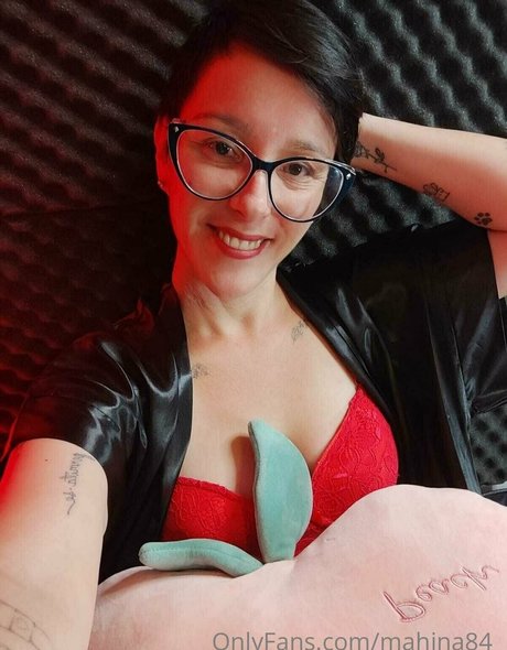 mahina84_ pornstar naked gallery