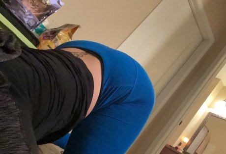 ellirussie pornstar art archive