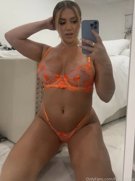 Halle Payne star nudes images