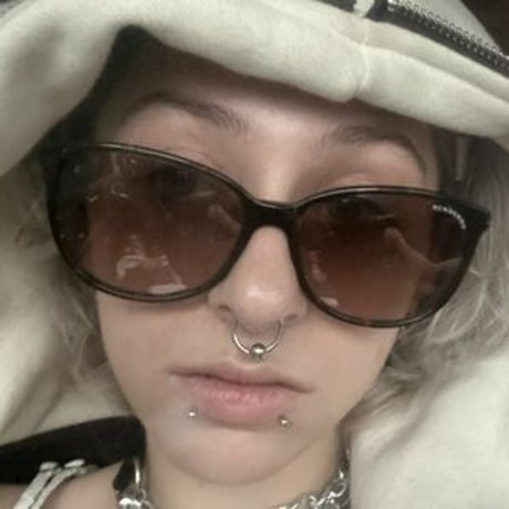 sinfulsheaxxx naked star img