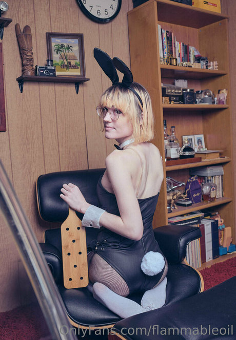 flammableoil model perfect pics