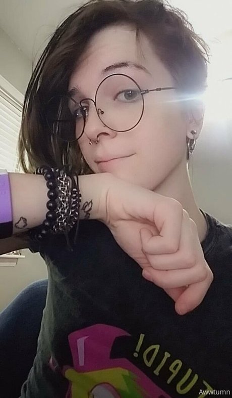 awwtumdabottom star hot archive